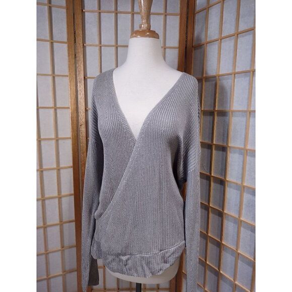 Nude M/L Crossover Sweater  - Picture 6 of 13